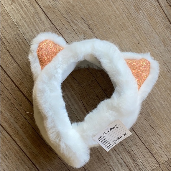 *WHOLESALE* Fashion Ear Muff Assortment - Picture 4 of 8